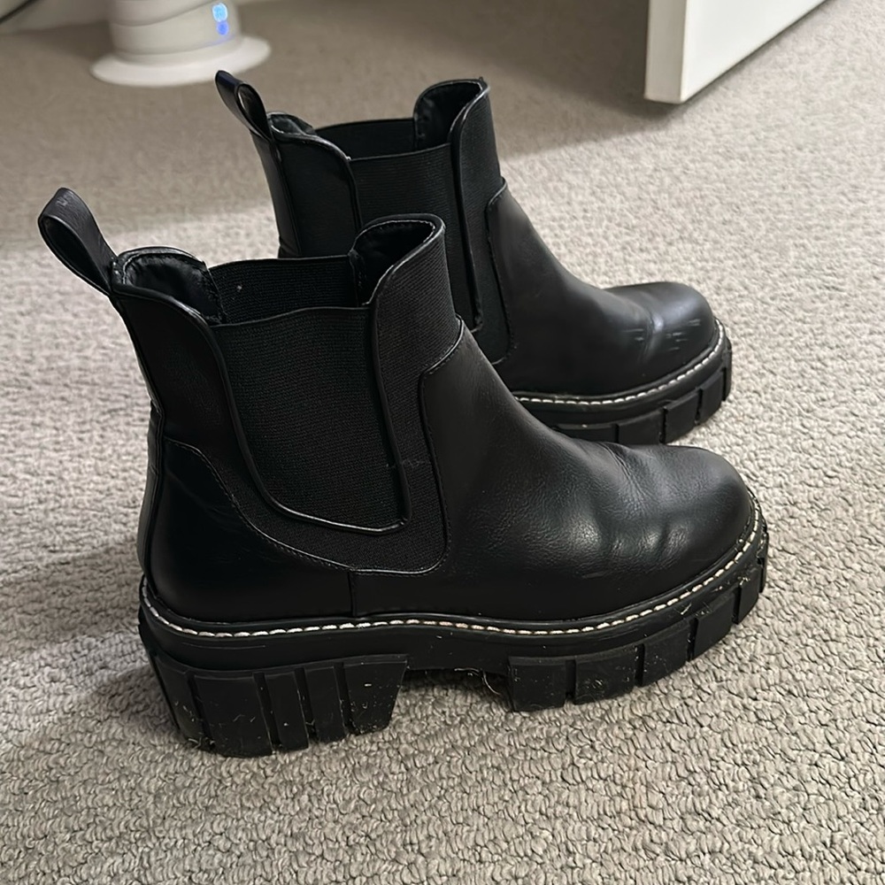 BCBG Generation Chelsea Boots